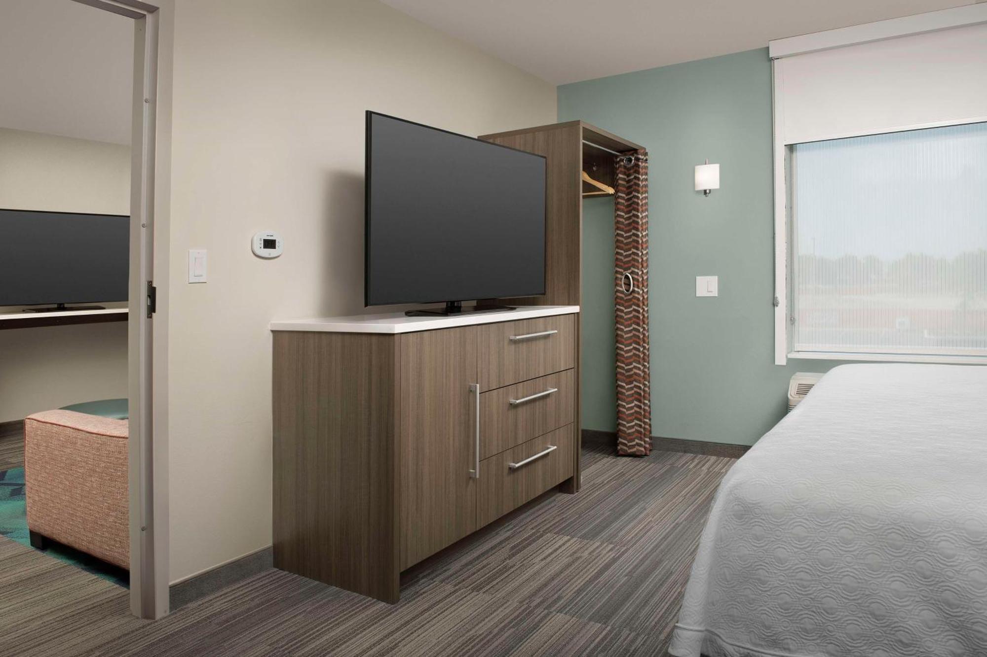 Home2 Suites By Hilton Clovis Fresno Airport Exterior photo
